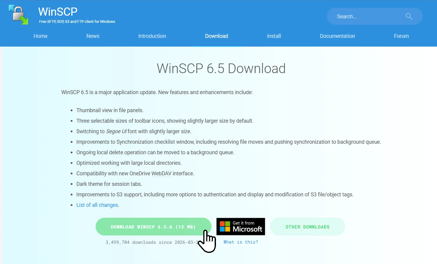 The WinSCP download page with the green Download WinSCP button highlighted